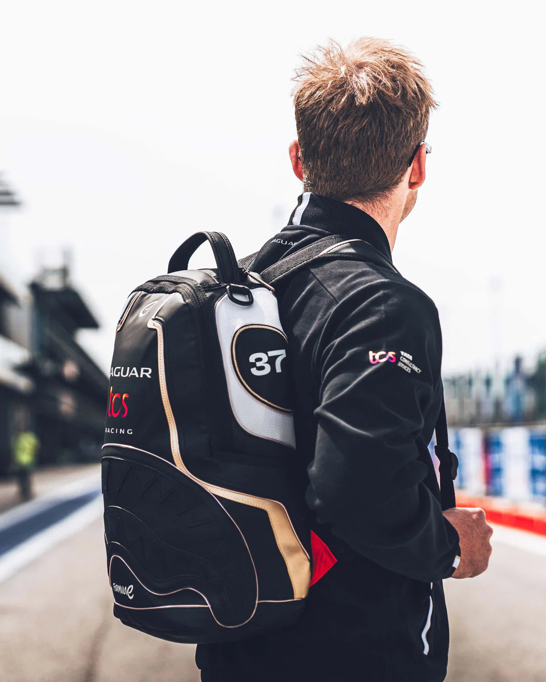 FORMULA-E JAGUAR LED BACKPACK - Image 15