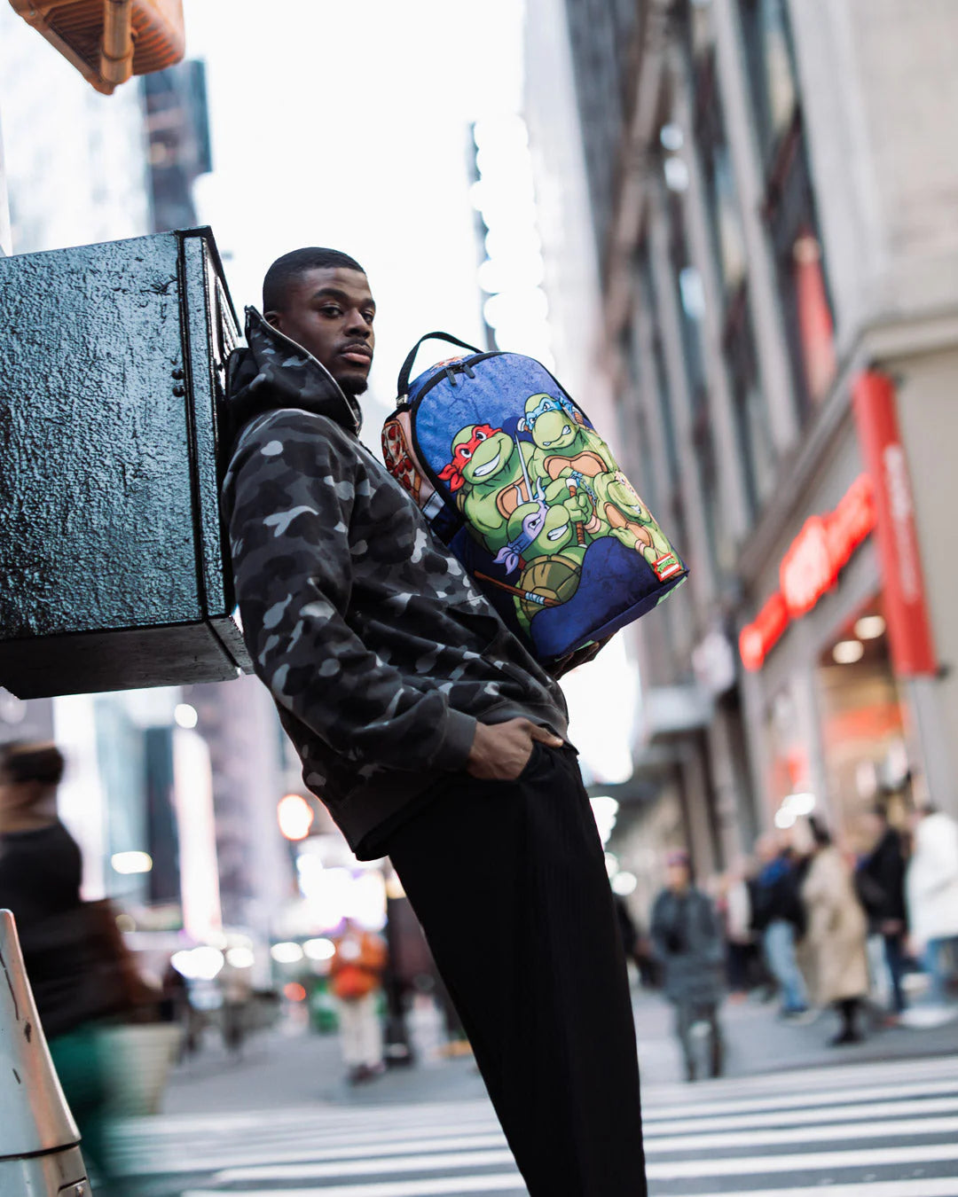 TMNT SEWER CAP DLXSR BACKPACK - Image 12