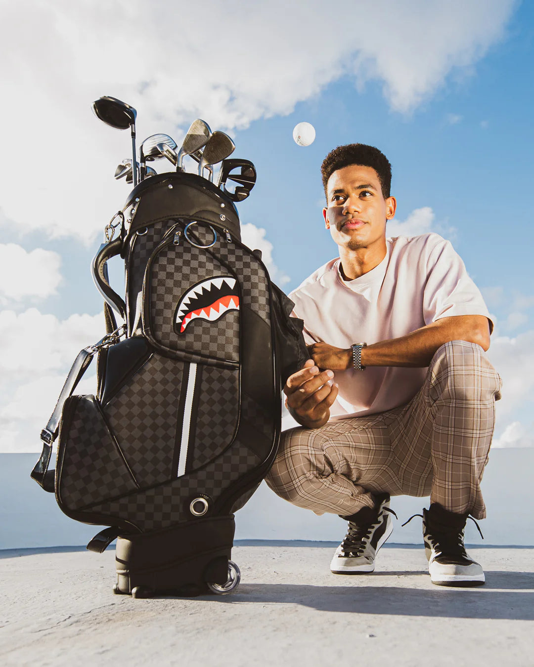 HENNY AIIR TO THE THRONE PRO GOLF BAG - Image 17