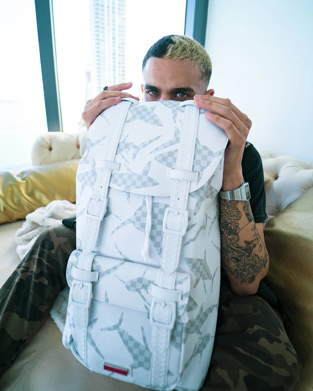 SHARK CHECK (WHITE) HILLS BACKPACK - Image 4