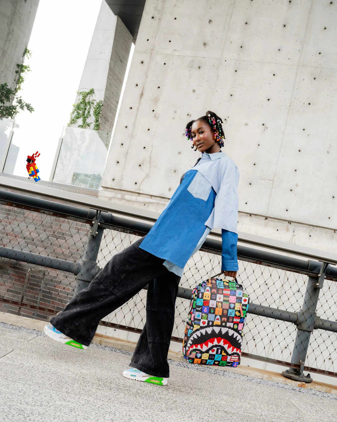 MINECRAFT ULTIMATE CREATIVE MODE BACKPACK - Image 11