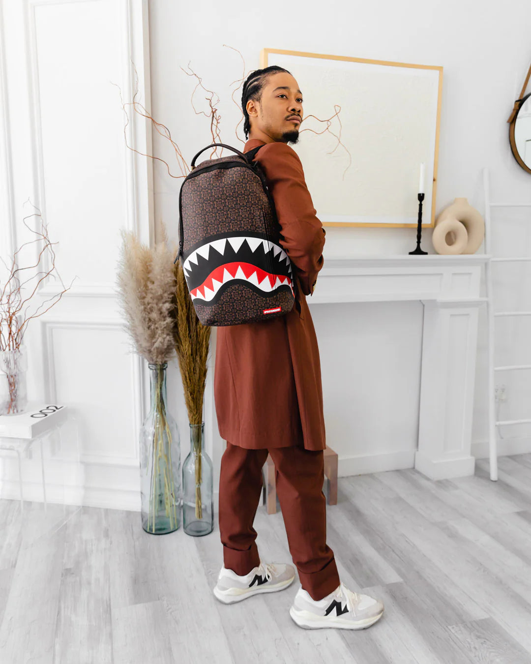 FRENZY SHARKS BACKPACK (DLXV) - Image 2