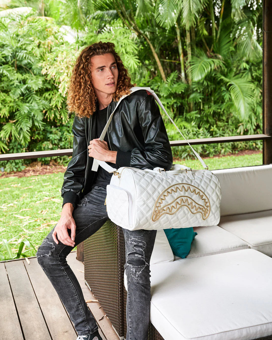 RIVIERA LE BLANC GOLD CHAIN SHARK DUFFLE - Image 4