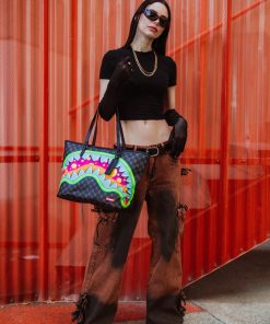 Alternative view of SLIME TAKEOVER TOTE