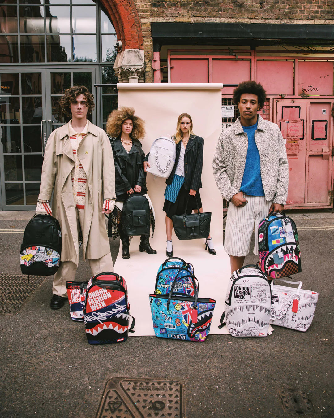LONDON FASHION WEEK THE STRAND TOTE - Image 4