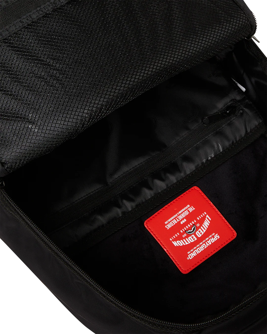 SHARK CENTRAL DANGER ZONE BACKPACK - Image 12