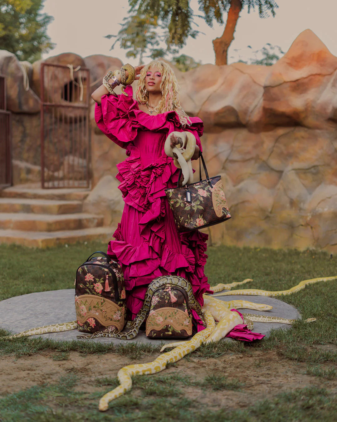 AI DREAMERS GARDEN SAVAGE BACKPACK - Image 13