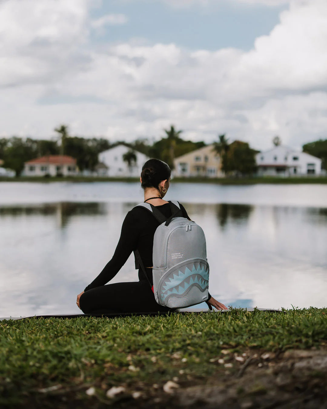 SHARK CENTRAL ICE MESH BACKPACK - Image 2