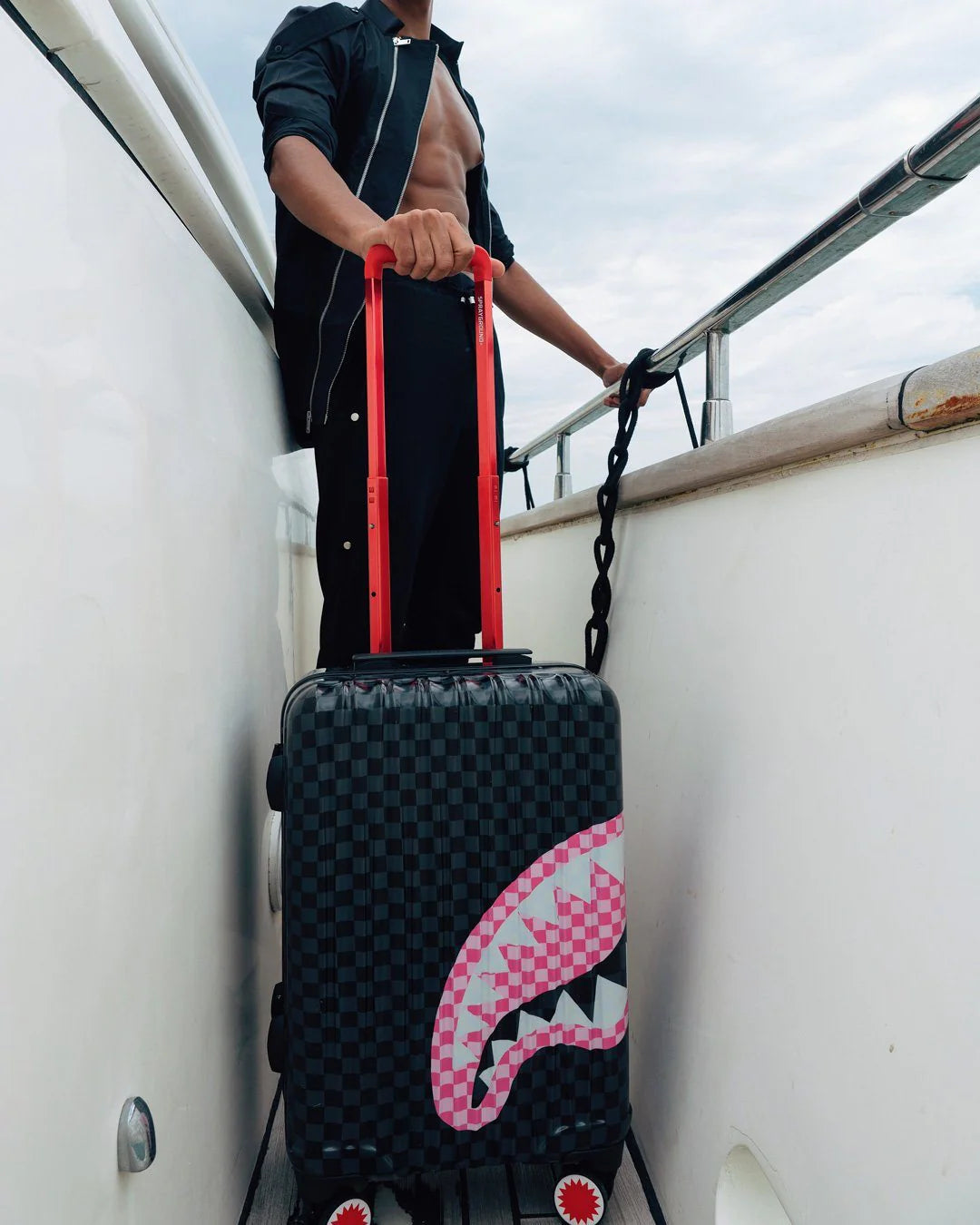 SHARKS IN CANDY CARRY-ON LUGGAGE - Image 12