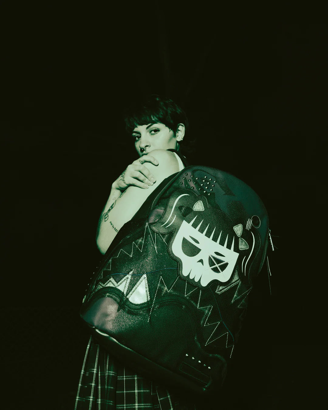 CAZZU ERRORCITO PUNK SHARK BACKPACK - Image 12
