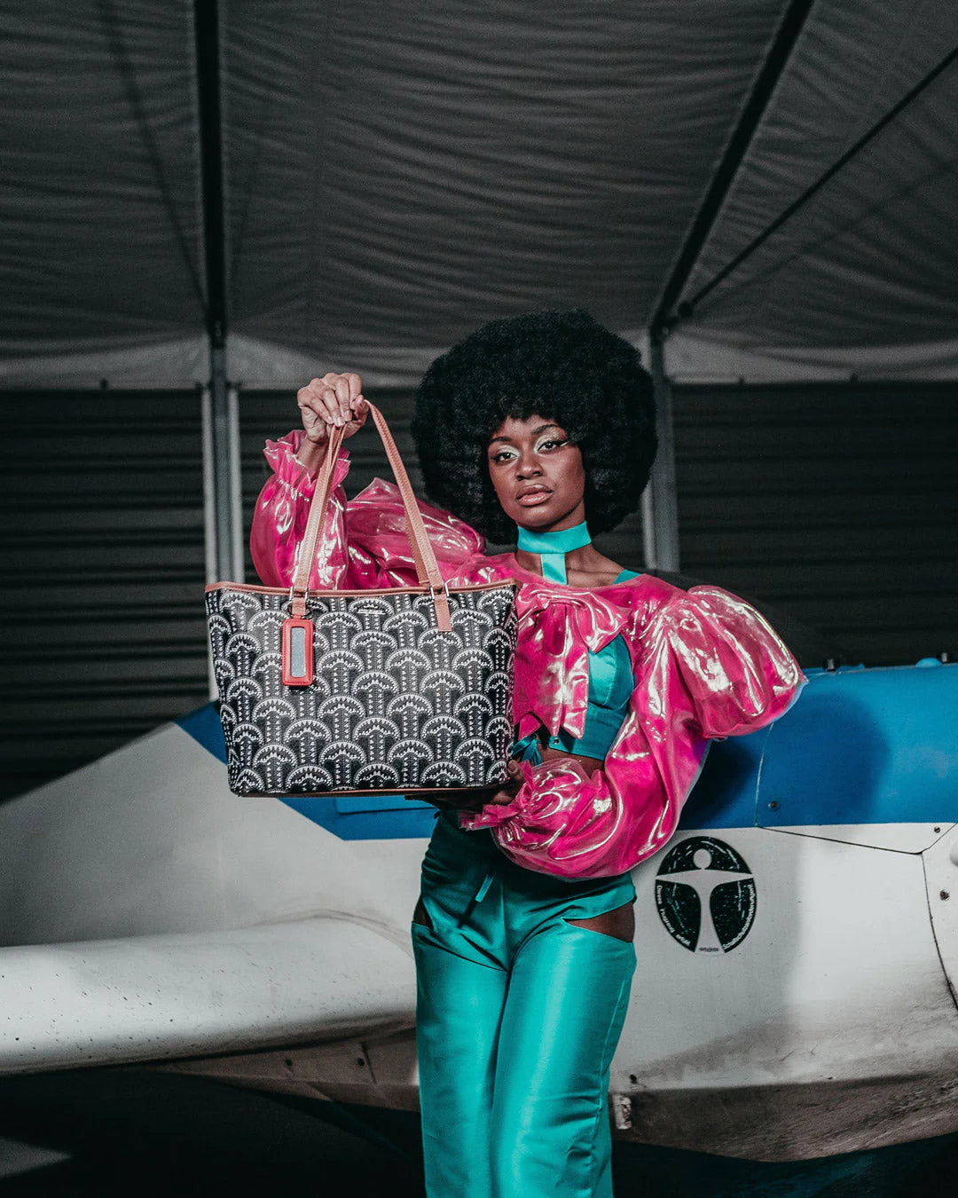 ILLUCHAINS TOTE - Image 2