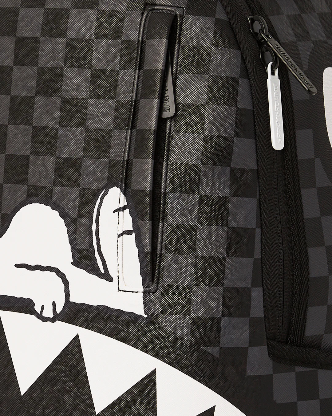 SNOOPY DAY OFF BACKPACK - Image 7