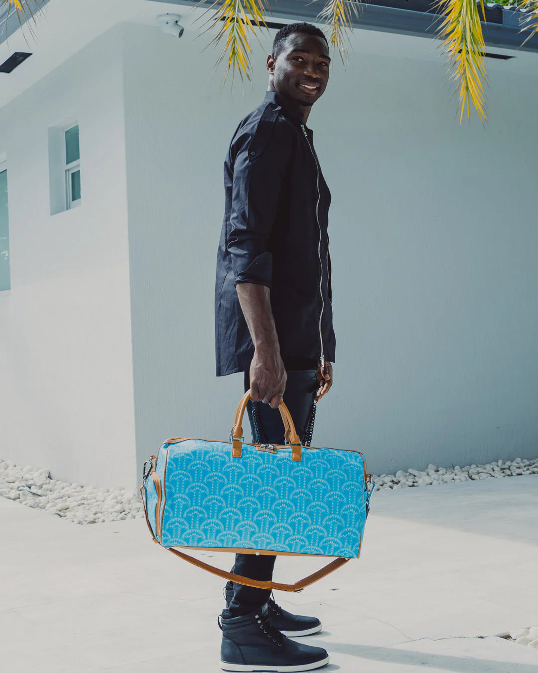 ILLUCHAINS TURQ DUFFLE - Image 3