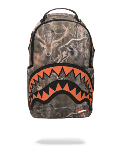 WILD LIFE HUNTER RUBBER SHARK BACKPACK