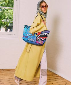 Alternative view of LONDON FASHION WEEK RUNWAY READY TOTE