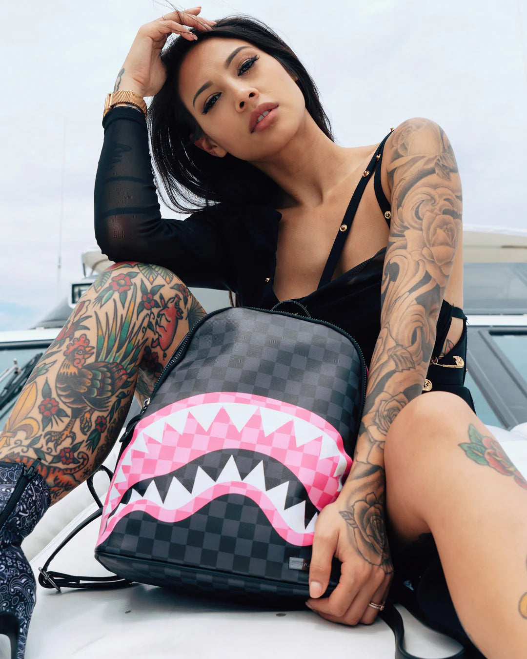 SHARKS IN CANDY SAVAGE - Image 2