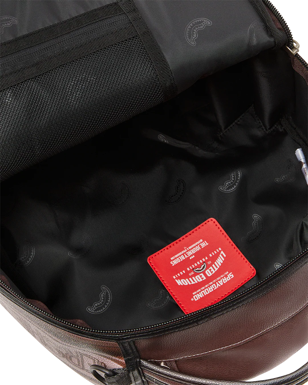 HERSHEY’S SHARK BITE BACKPACK - Image 11