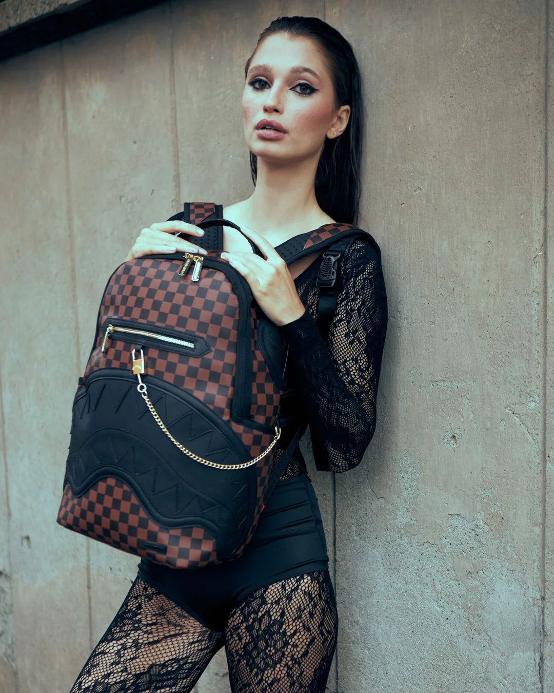 HENNY LOCK SHARKS IN PARIS BACKPACK (DLXV) - Image 14