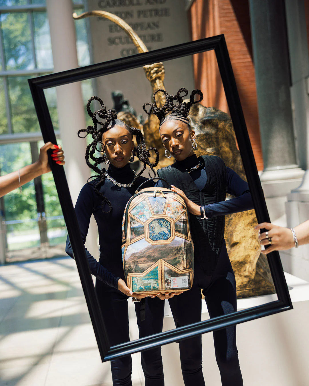 THE MET MASTERPIECES BACKPACK - Image 5