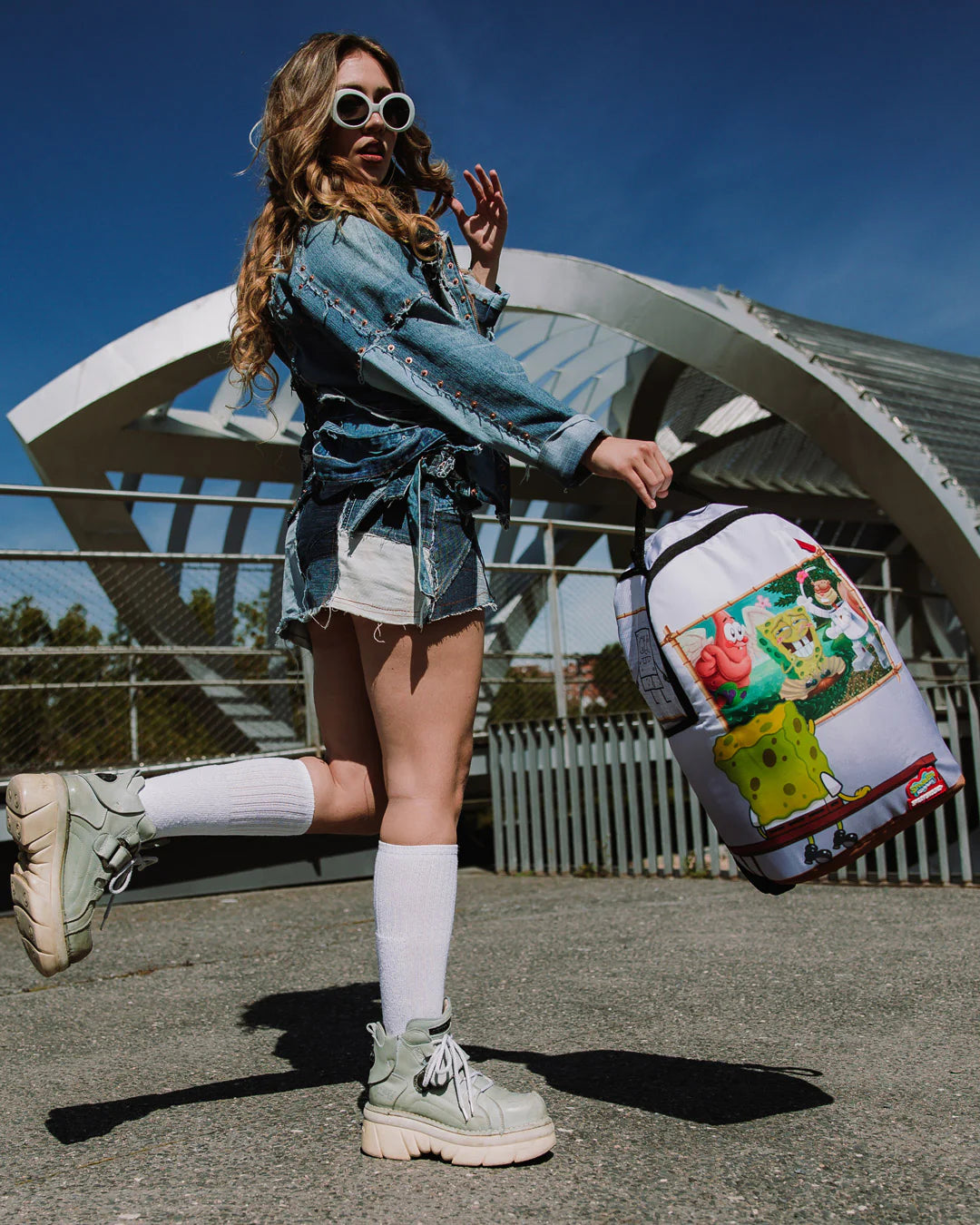 SPONGEBOB ART CRITIC BACKPACK - Image 10