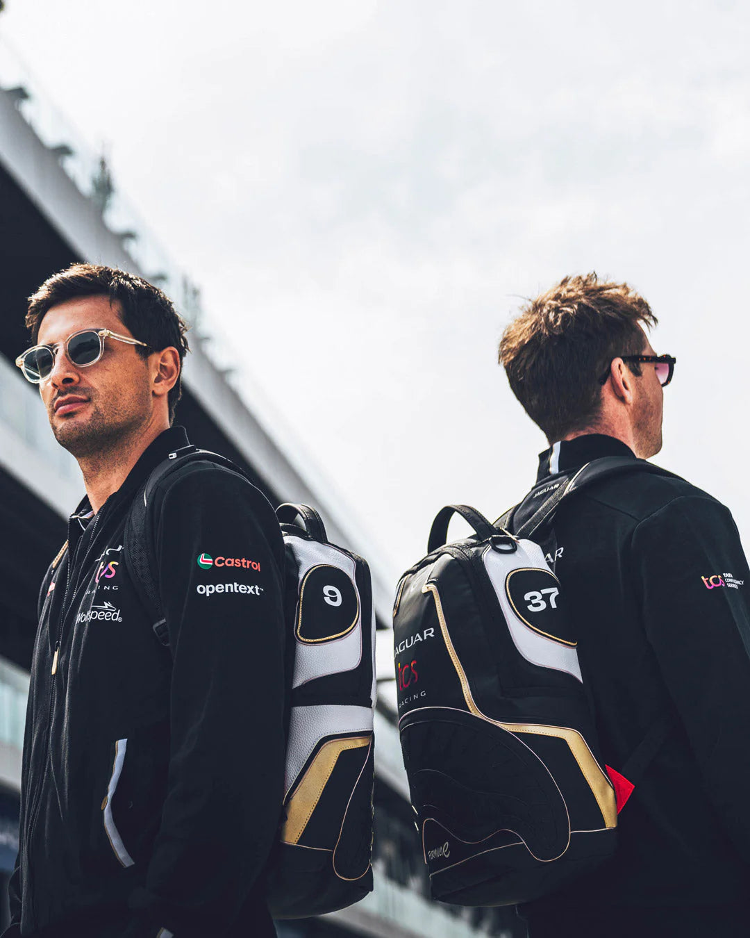 FORMULA-E JAGUAR LED BACKPACK - Image 3