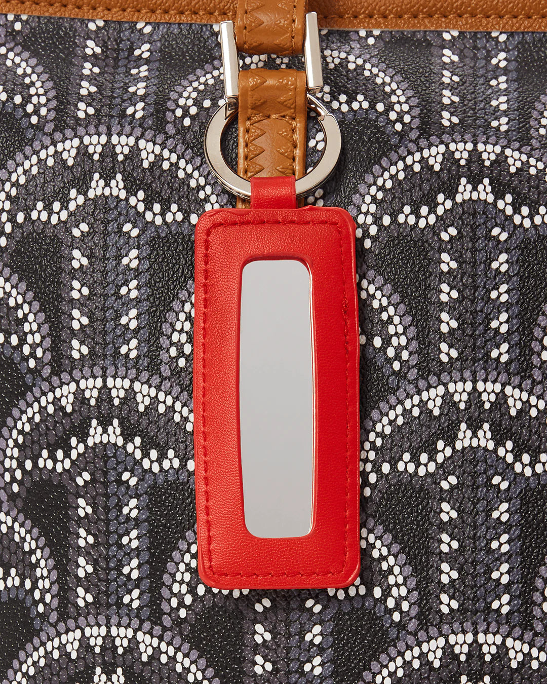 ILLUCHAINS TOTE - Image 8