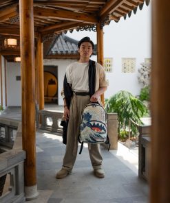 Alternative view of THE MET HOKUSAI GREAT WAVE BACKPACK