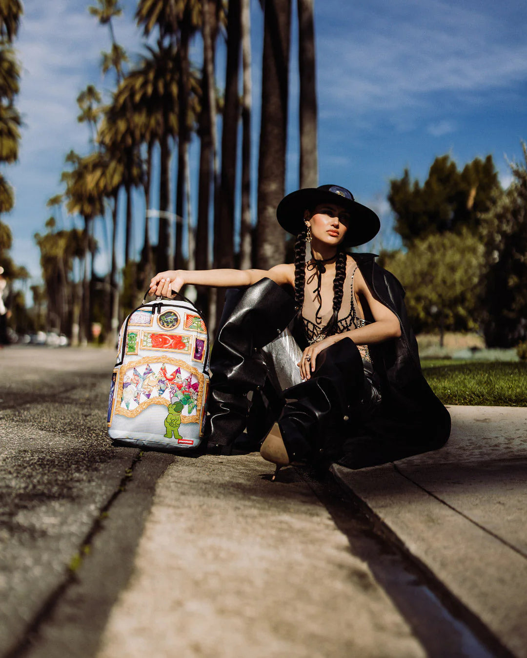 MONEYBEAR ART CRITIQUE BACKPACK - Image 5