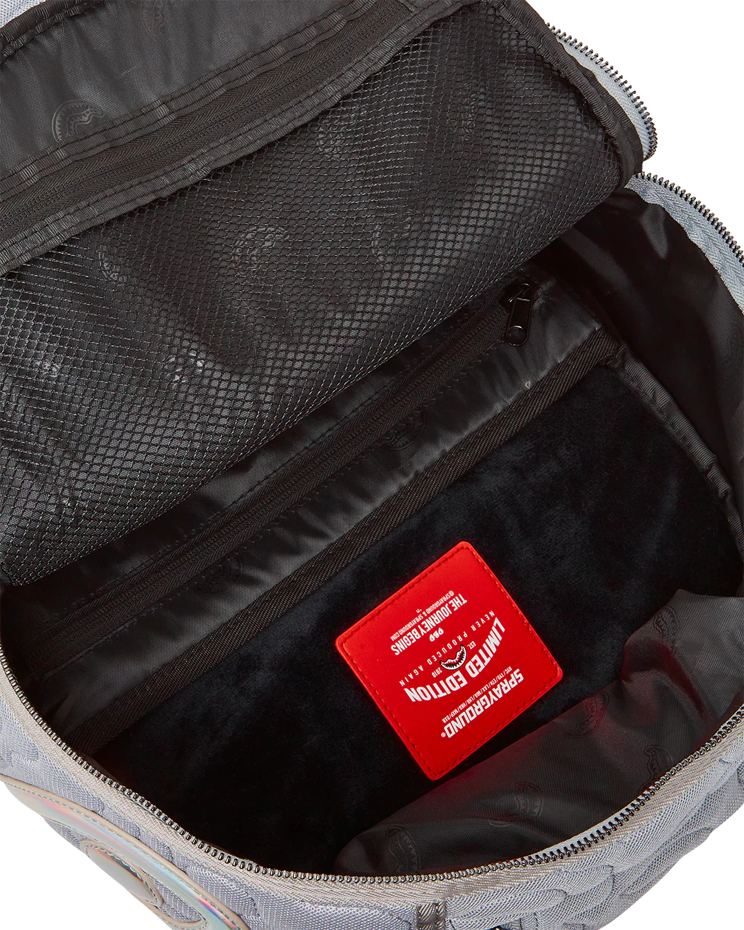 MIRASHAKU IRIDESCENT QUILT BACKPACK - Image 15