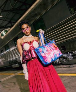 Alternative view of FLORA BOTANICA TOTE