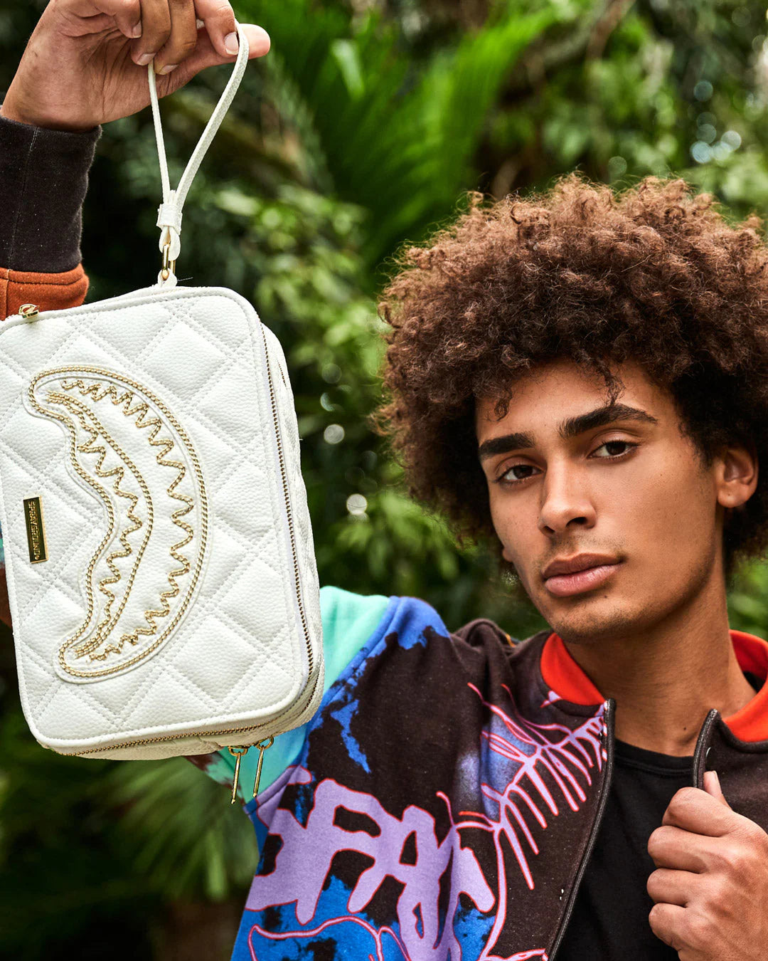 RIVIERA LE BLANC GOLD CHAIN SHARK TOILETRY BAG - Image 4