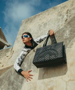 Alternative view of MIDNIGHT CHATEAU TORTUGA TOTE