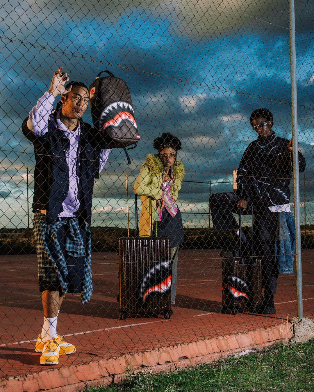 SHARKS IN PARIS BLUR EFFECT BACKPACK - Image 8