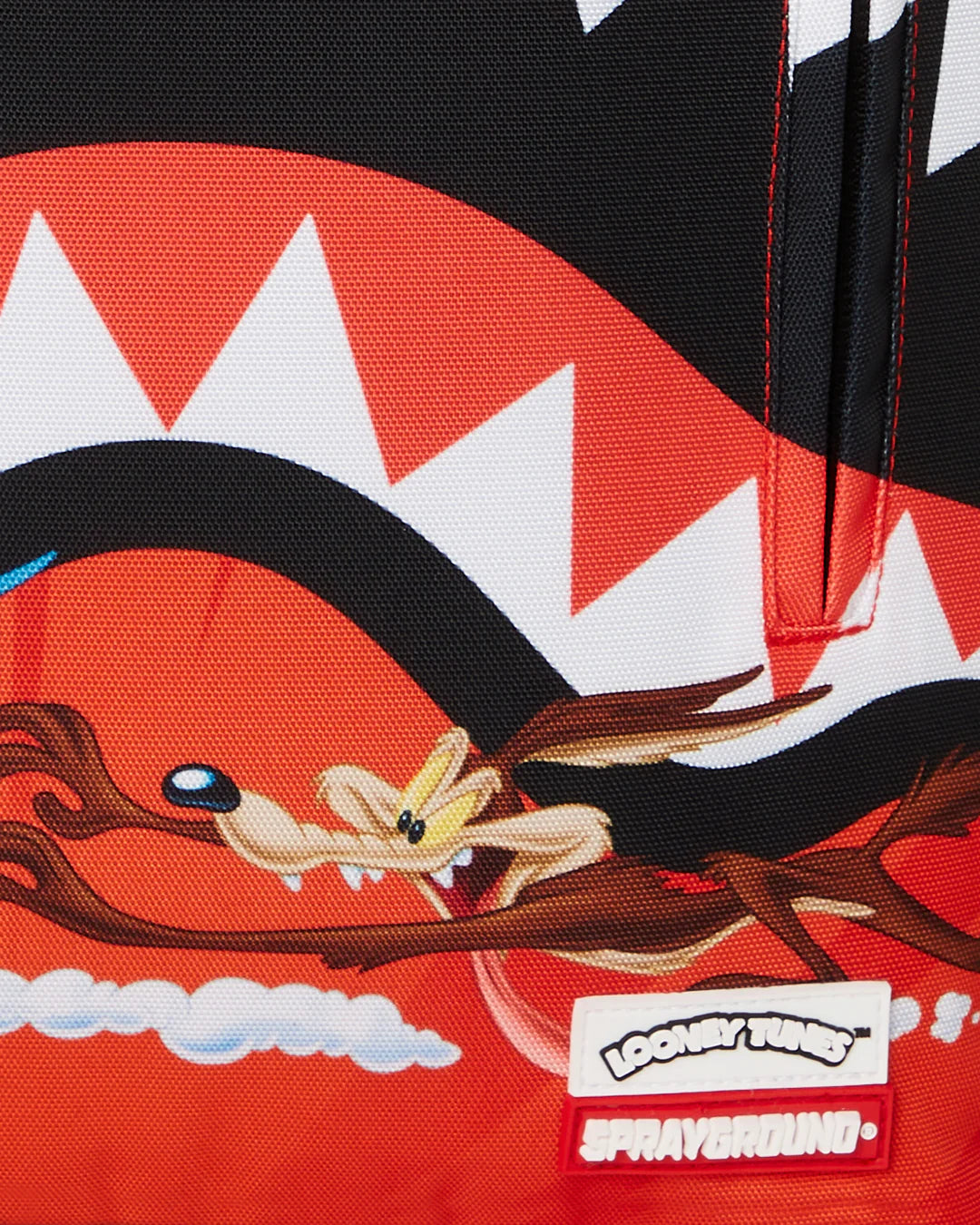 LOONEY TUNES SHARK RUN DLXSR BACKPACK - Image 13