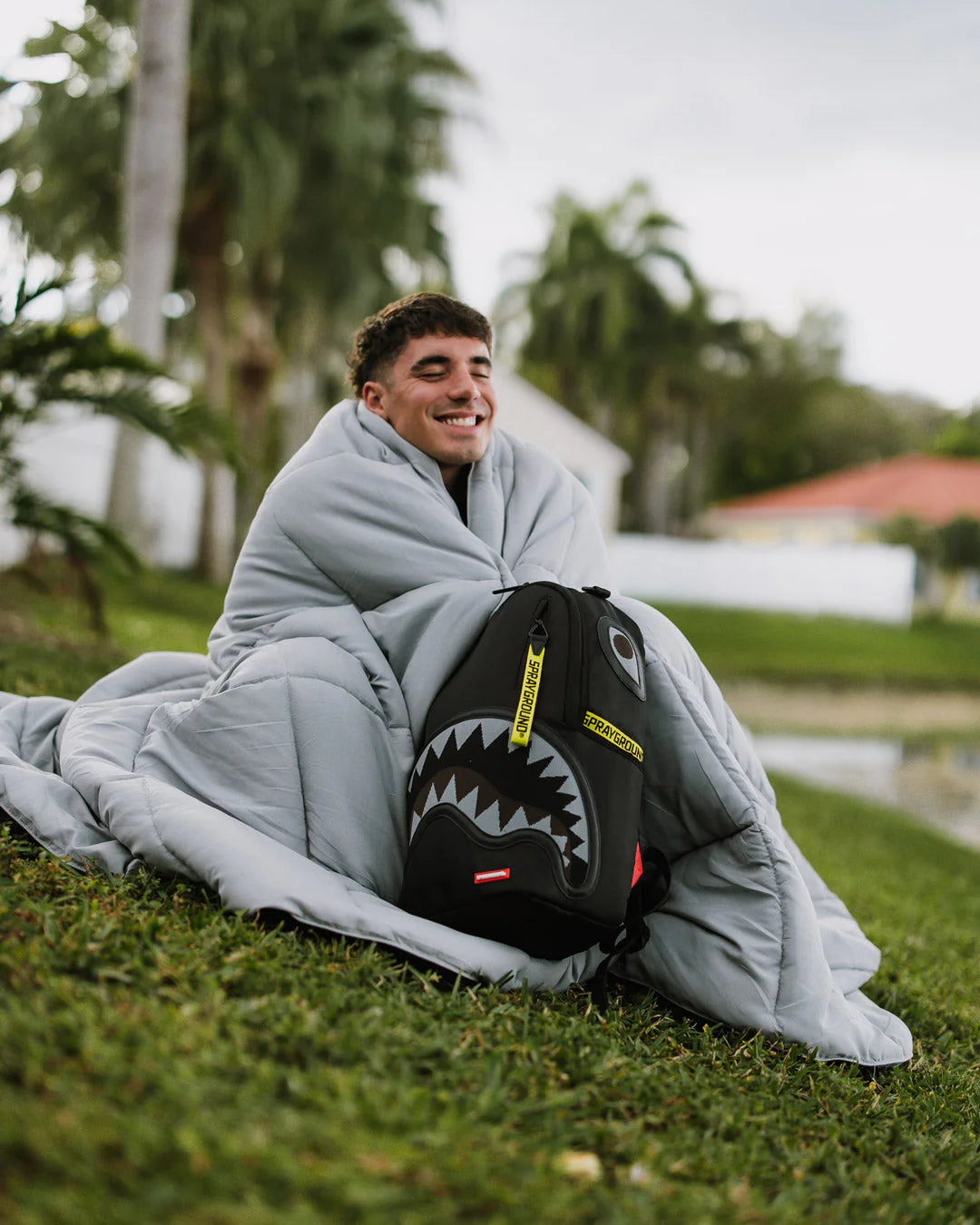 SHARK CENTRAL PARACHUTE DLX SATIN BACKPACK - Image 6