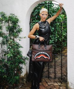 Alternative view of SAWTOOTH SHARKS IN PARIS TRAVEL BAG