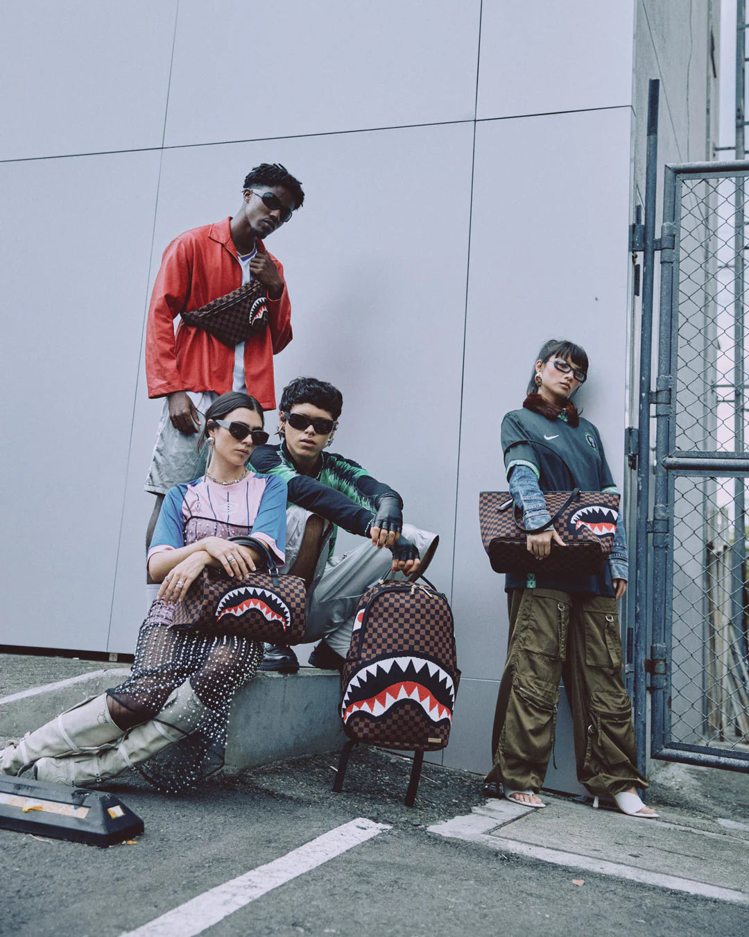 KYOTOKNIT SHARKS IN PARIS TOTE - Image 5