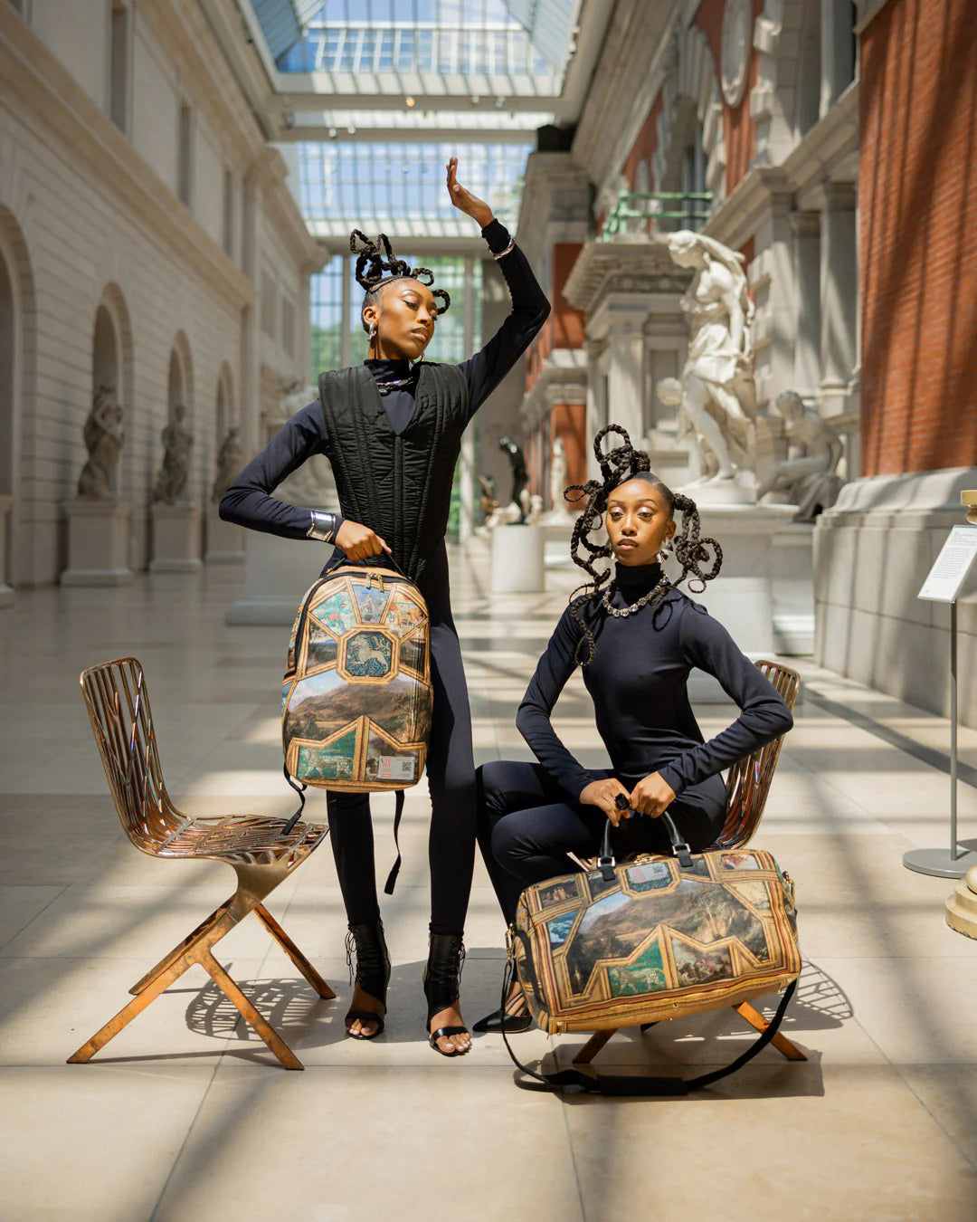 THE MET MASTERPIECES BACKPACK - Image 19