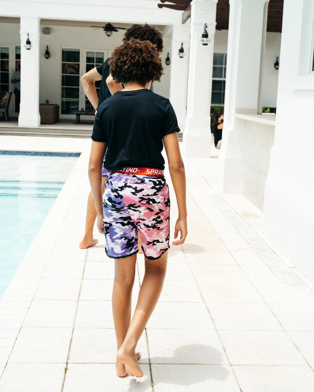 KIDS SPLIT CAMO SWIM TRUNKS - Image 6