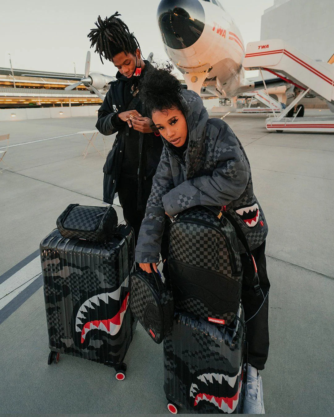 3AM SHARKNAUTICS 22” CARRY-ON LUGGAGE - Image 11