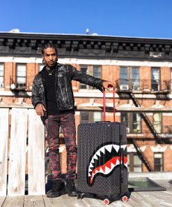 Alternative view of SPRAYGATTI REVV SHARKNAUTICS HARDSHELL FULL-SIZE LUGGAGE