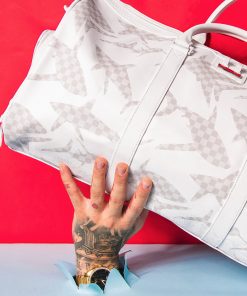 Alternative view of SHARK CHECK (WHITE) DUFFLE