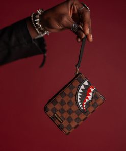Alternative view of SAWTOOTH SHARKS IN PARIS WALLET