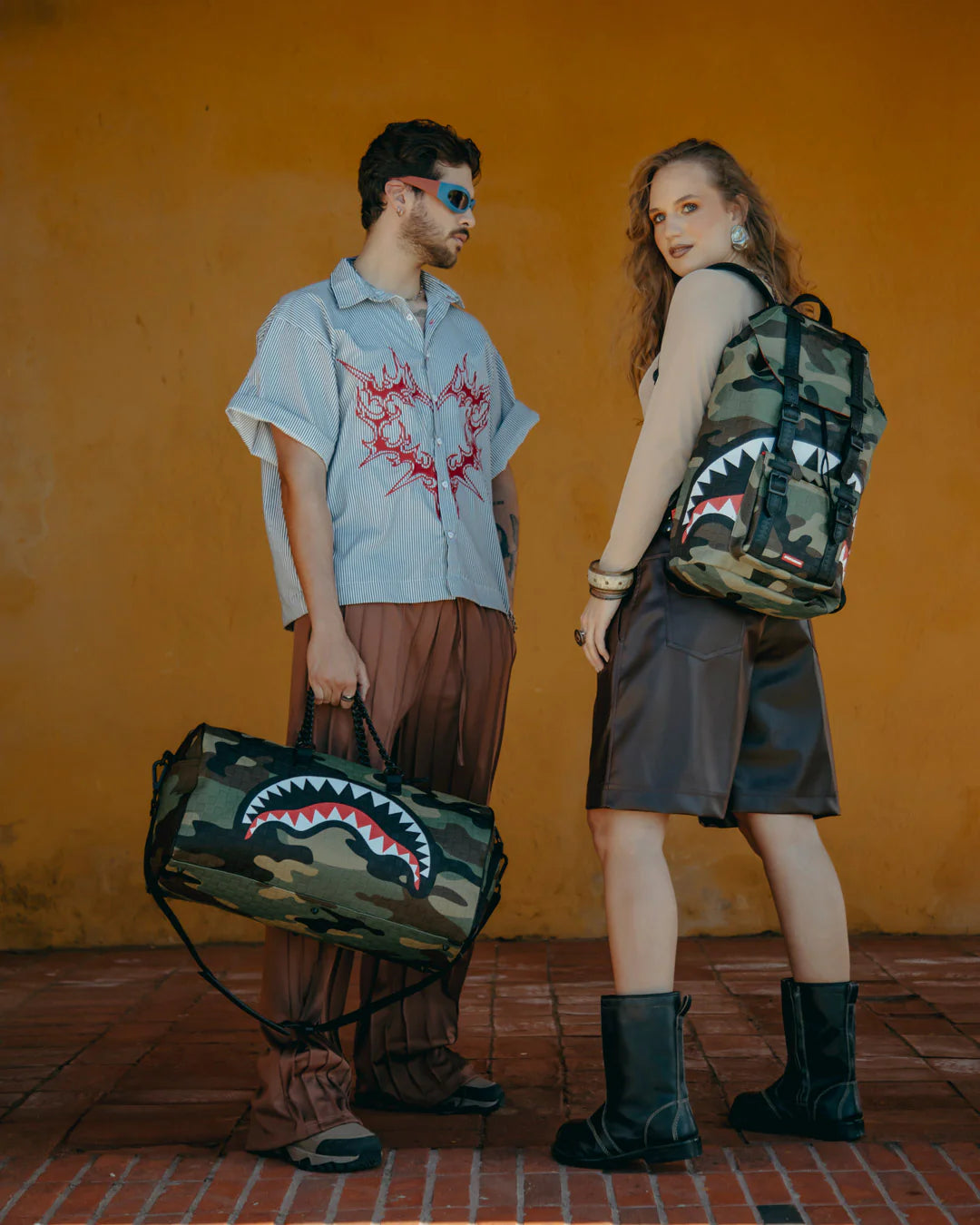 CAMORICH ROYALE CHAIN DUFFLE - Image 4
