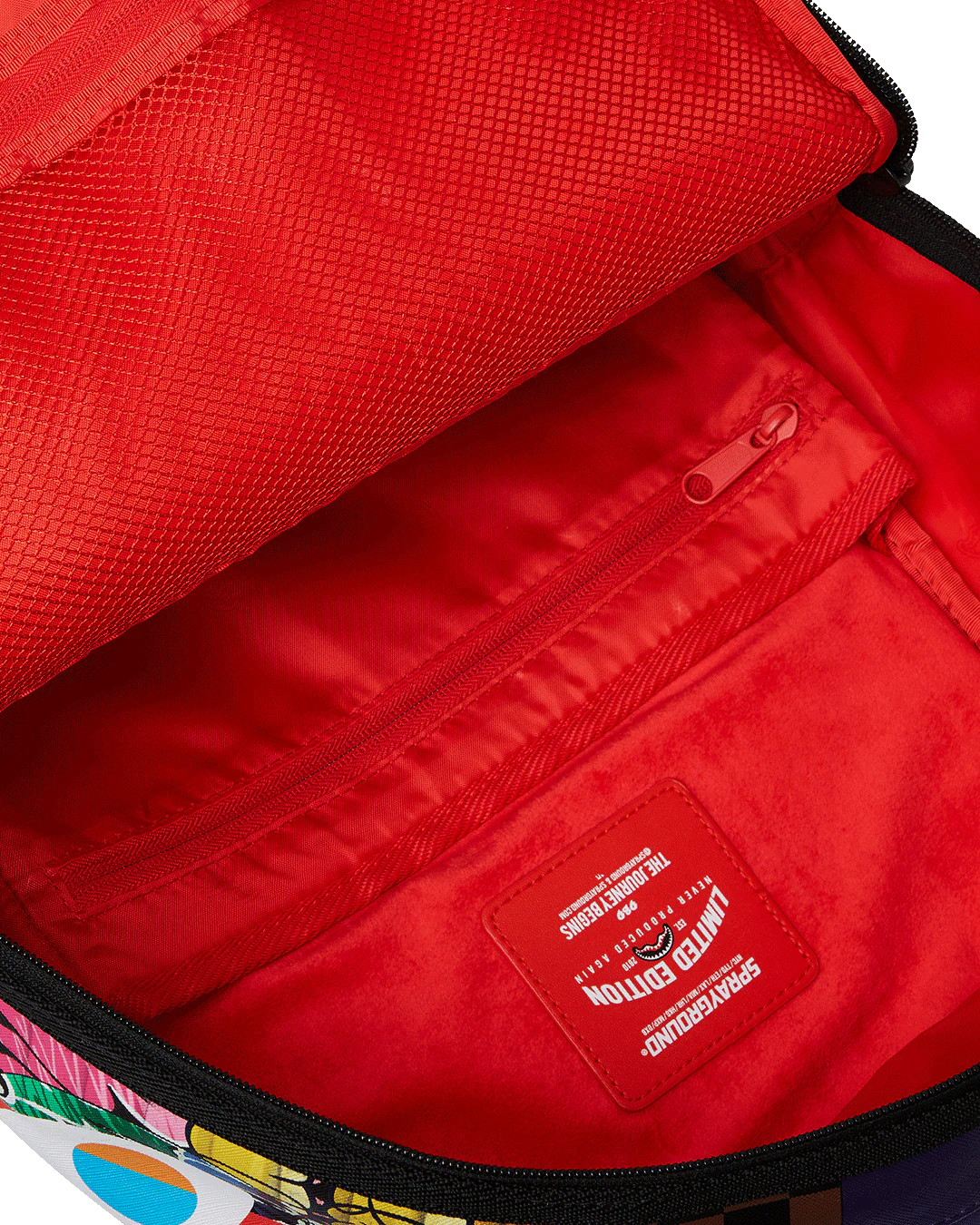 SHARK MASTERPIECES BACKPACK - Image 12
