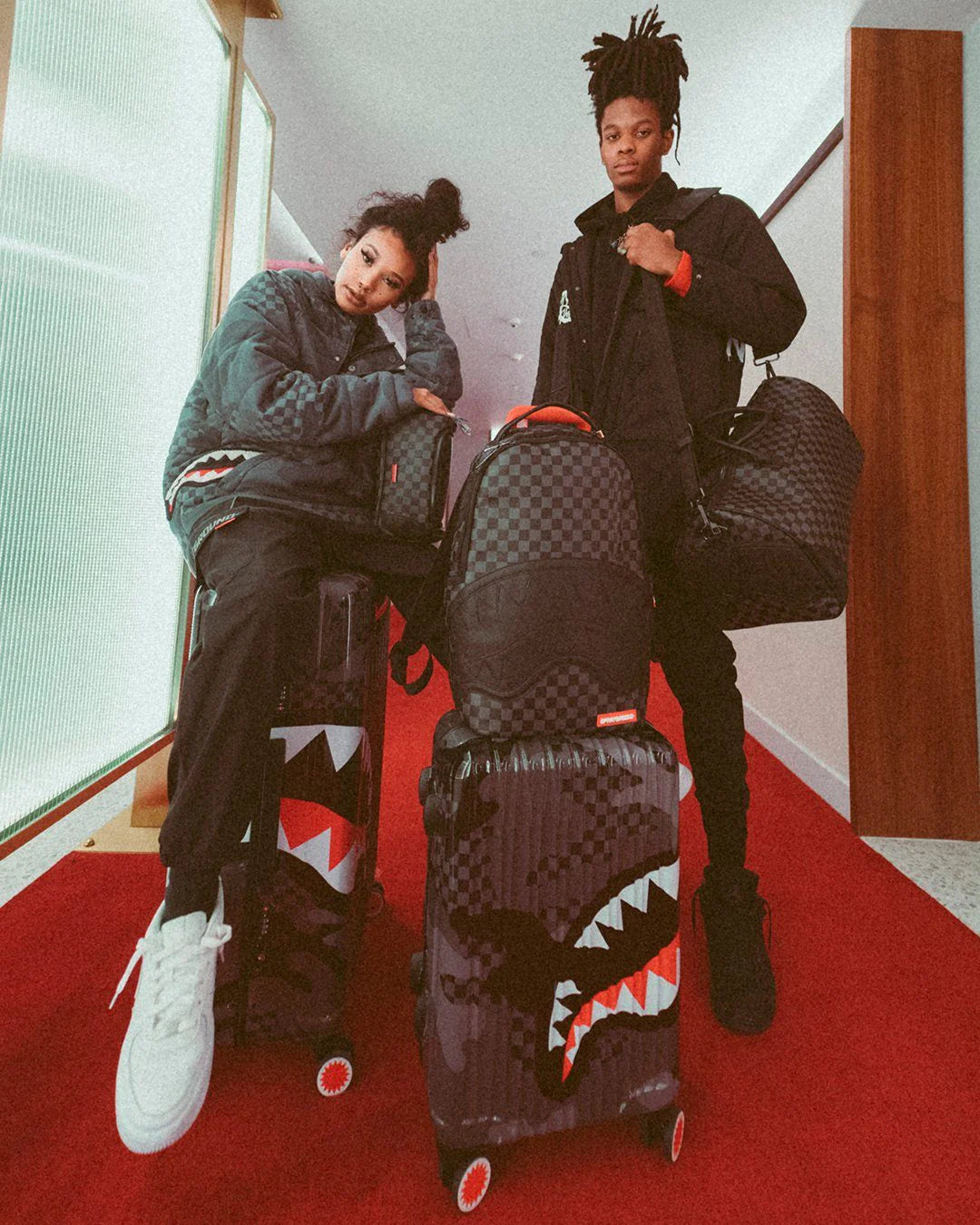 3AM SHARKNAUTICS 29.5” FULL-SIZE LUGGAGE - Image 3