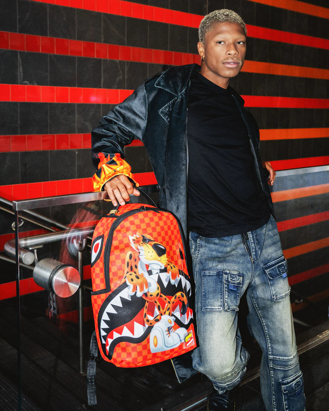CHEETOS CHESTER CRUNCH BACKPACK - Image 7