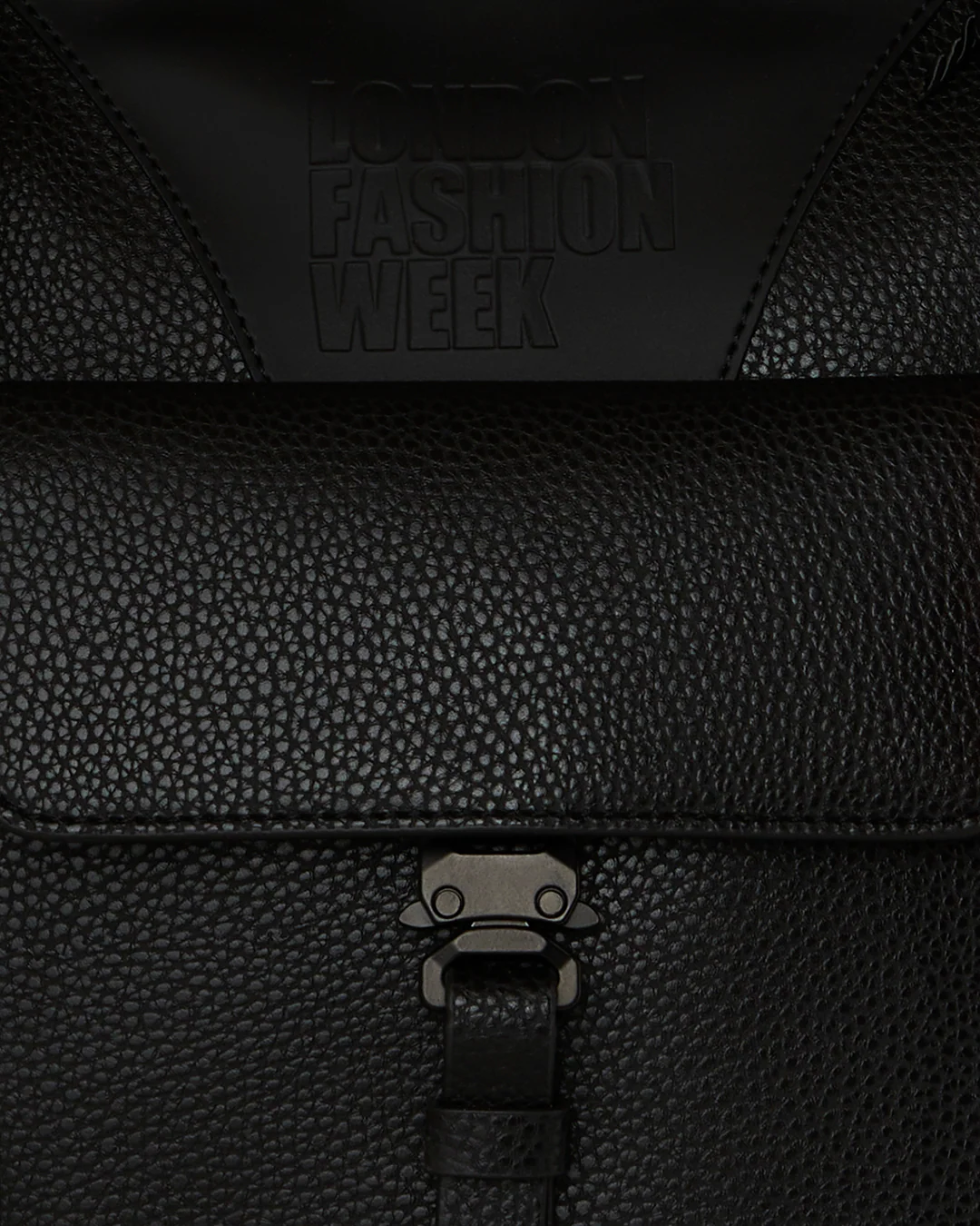 LONDON FASHION WEEK RED CARPET READY TOTE - Image 8