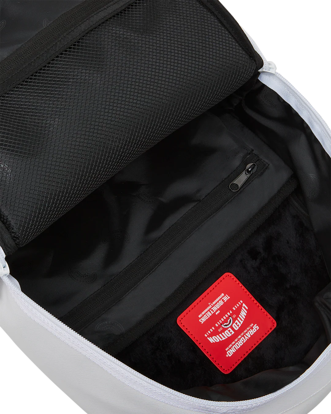 SHARK CENTRAL (WHT) BACKPACK (DLXV) - Image 13