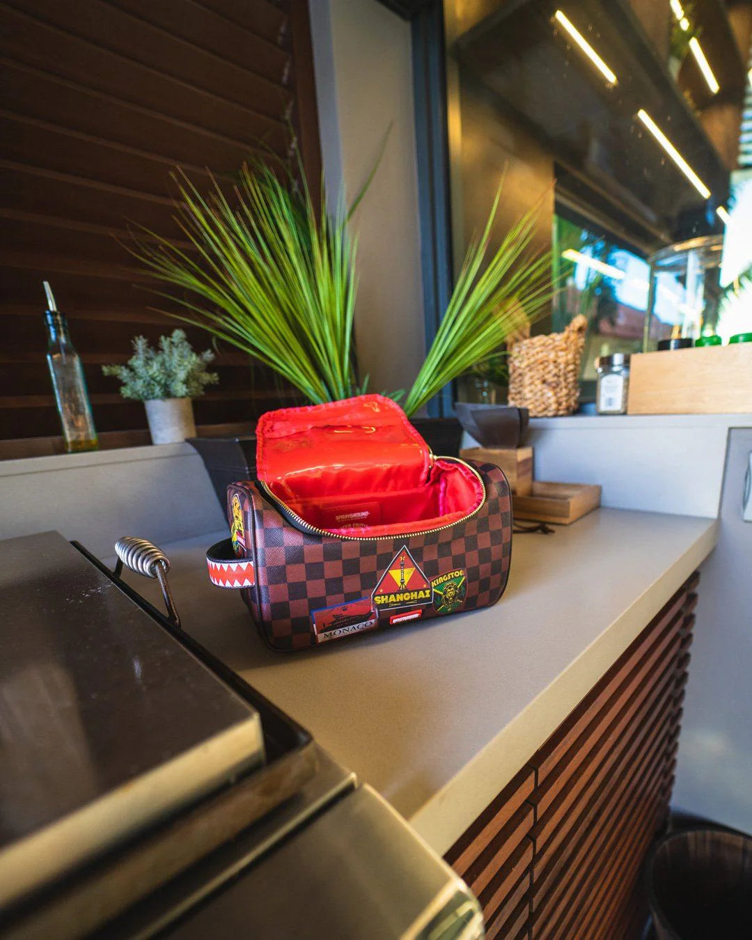 GLOBAL MOGUL TOILETRY BAG - Image 13